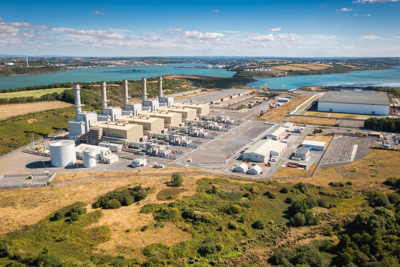 Sustainable fuel refinery and storage facility